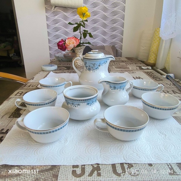 Hollóházi porcelán teáskészlet pótlásra eladó!