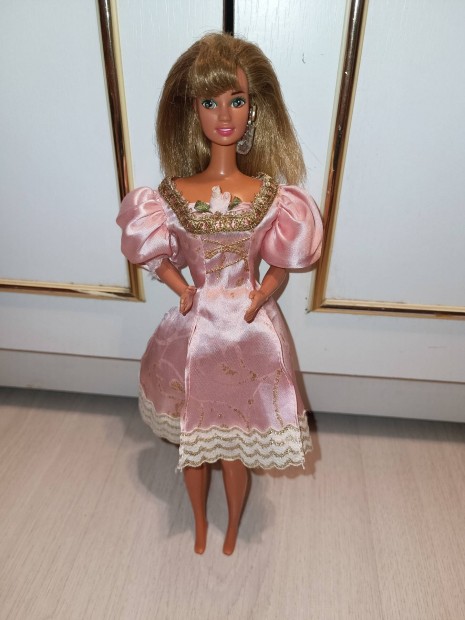 Hollywood Hair Teresa barbie barbi baba Rapunzel 1997-es ruhban