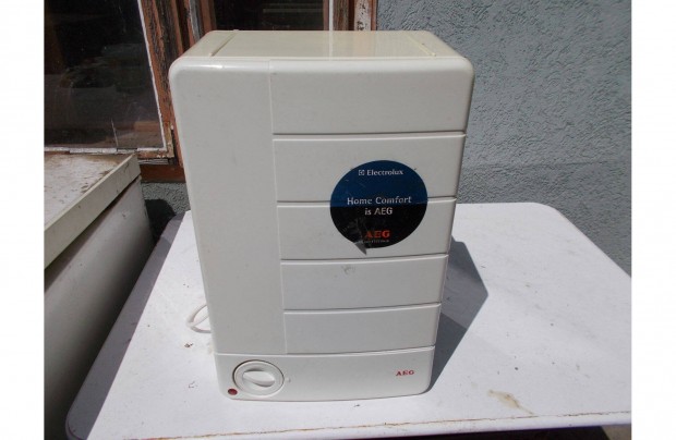 Home Comfort AEG Ewh 10 mini bojler, 10 literes tárolós
