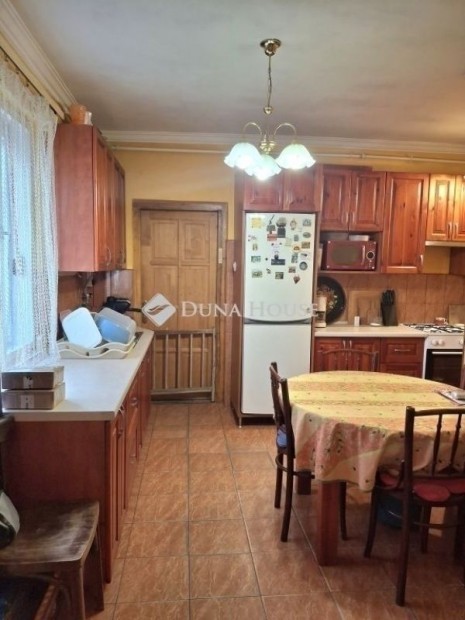 Homokkertben,60nm-es,2 szob�s,ikerh�zf�l