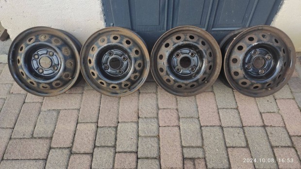 Honda 14" colos 4x114,3 ET60 használt lemezfelni garnitúra eladó