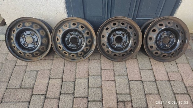 Honda 14" colos 4x114,3 ET60 hasznlt lemezfelni garnitra elad 