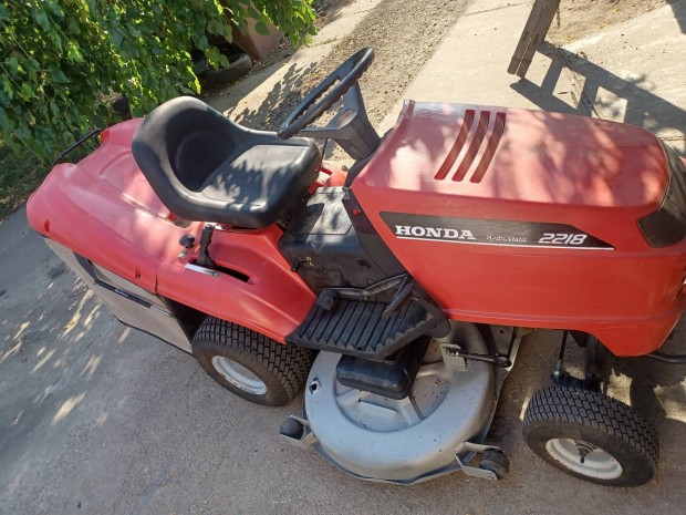 Honda 2218 Hydrostatic fnyr traktor 