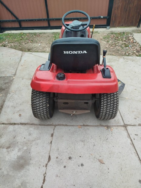 Honda 4013 fnyr traktor elad.