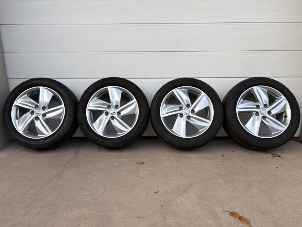 Honda 5x114.3 17" alufelnik tli gumikkal olcsn