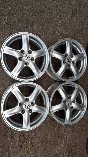 Honda 5x114,3 lyukoszts 16 colos hasznlt alu felni garnitra olcsn