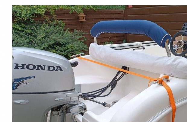 Honda 8 Four stroke