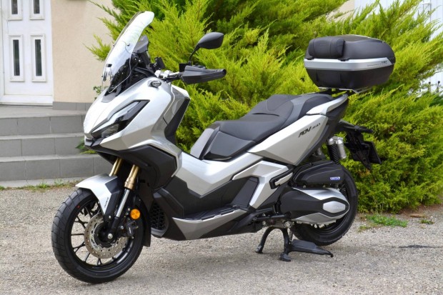 Honda ADV 350 MO-i.ABS.TC.2-Tulaj.Sok Extra.KAR...