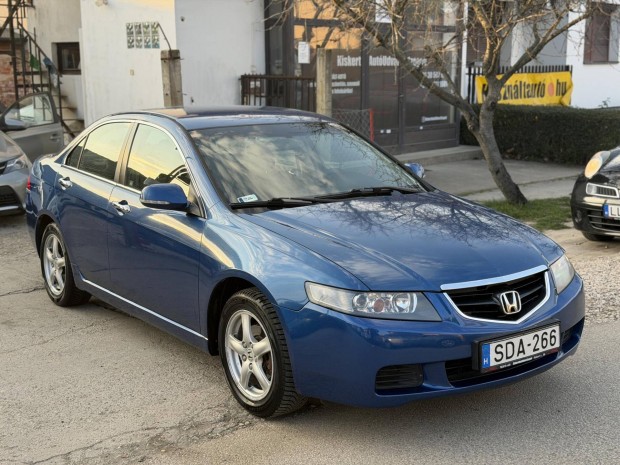 Honda Accord 2.0 Comfort Rozsdamentes! Kl�ma! A...