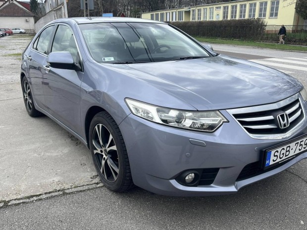Honda Accord 2.0 Elegance
