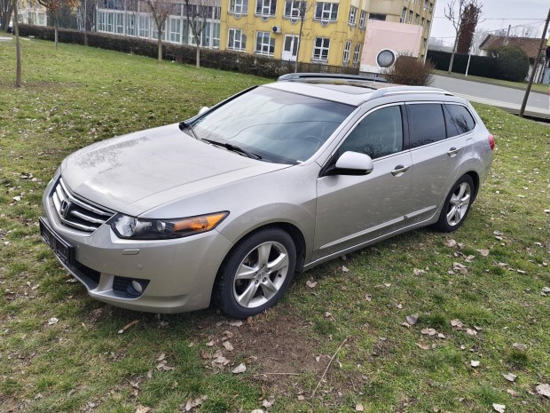 Honda Accord Tourer 2.4 Executive Advanced Safe...