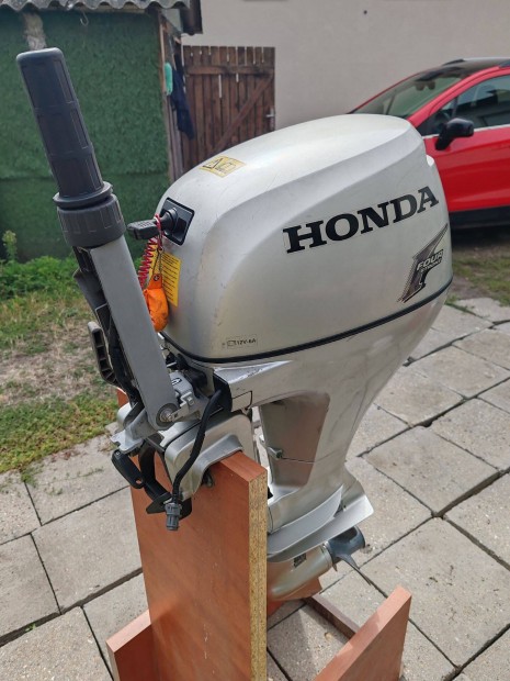 Honda BF20D csónakmotor