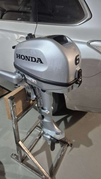 Honda BF6SHU csónakmotor 10 üzemórával
