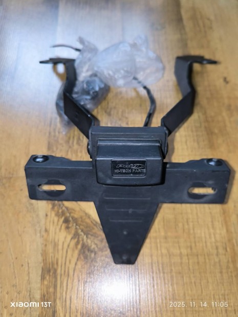 Honda CB650R Puig kis rendszmtart.