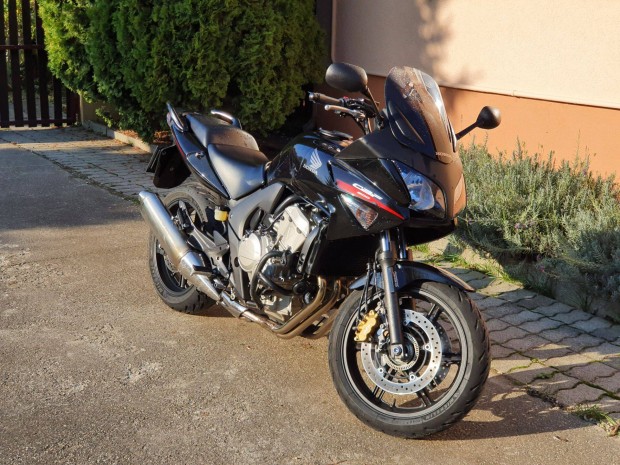 Honda CBF600SA