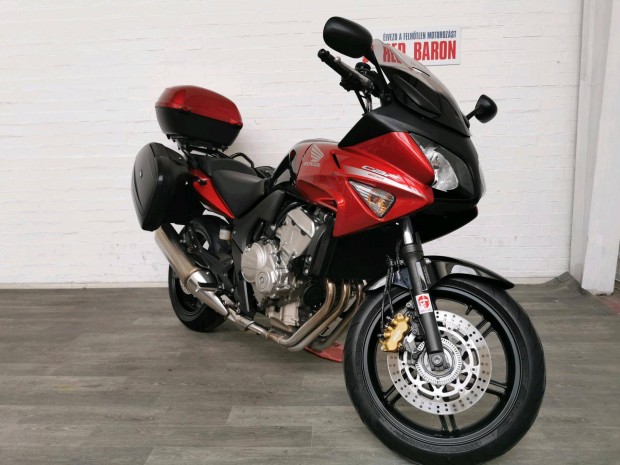 Honda CBF 600 rsos RED Baron Garancival!