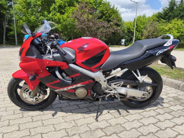 Honda CBR600F4i