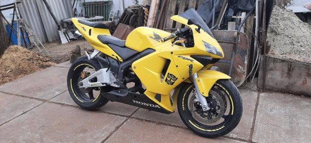 Honda CBR 600RR 2003-2004 es idomszett lmpkkal tkrkkel