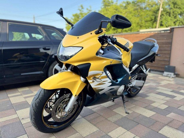 Honda CBR 600 F4 Új gumik.olaj