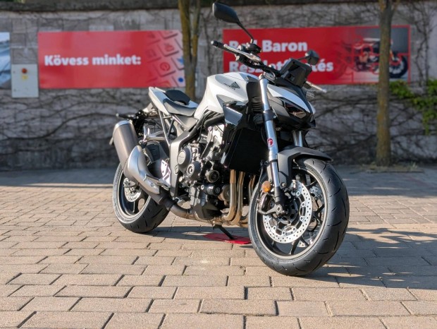 Honda CB 1000 R 6 év kiterjesztett gyártói jótá...