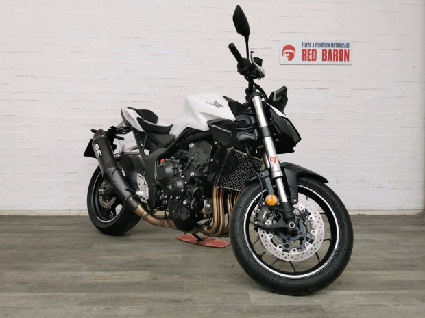 Honda CB 1000 R+ ABS rsos RED Baron Garancival!