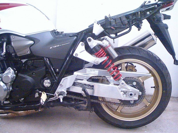 Honda CB 1300 A,2009-esbl :427 km-t hasz. htsvilla elad