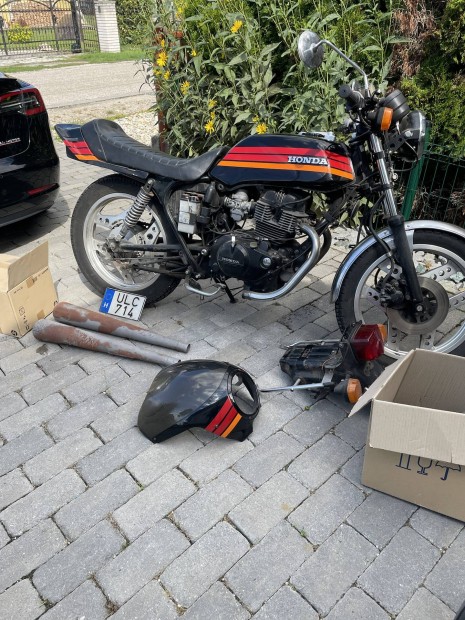 Honda CB 400