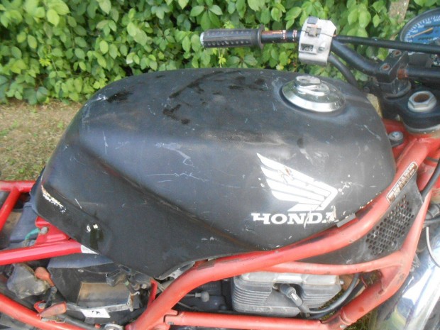 Honda CB 450 S-rl :45766 km-t hasznlt gyri benzintank elad