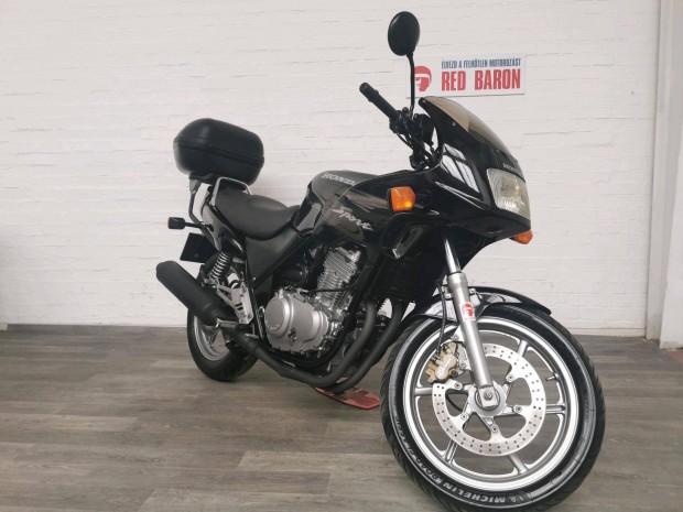 Honda CB 500 Entry Bike! RED Baron Garanciával!...