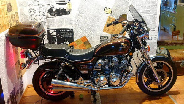 Honda CB-750 Custom motorkerékpár eladó