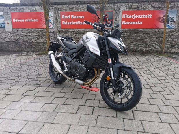 Honda CB 750 Hornet 6 év kiterjesztett gyártói...
