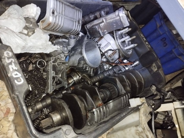 Honda CB 750 blokk alkatrsz