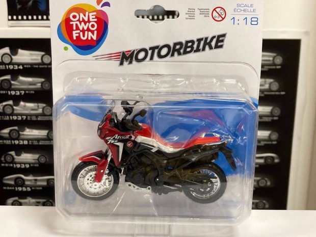 Honda CRF1000 L Africa Twin DCT 1:18 Maisto