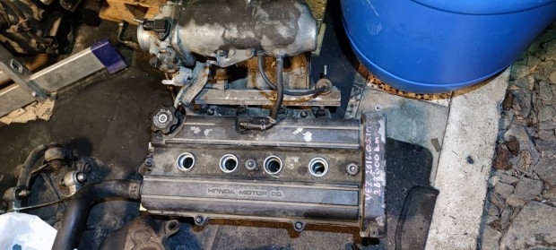 Honda CR-V 1gen B20B hengerfej szvsorral