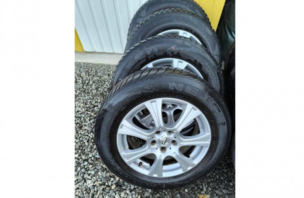 Honda CR-V Alufelni 225/65 R17 tligumi szett