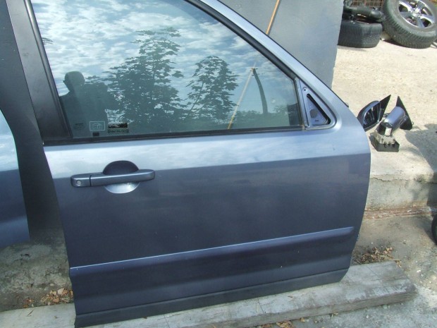 Honda CR-V II Jobb els� ajt� kompletten