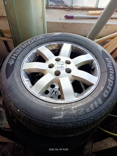 Honda CR-V alufelni + nyri gumiabroncs