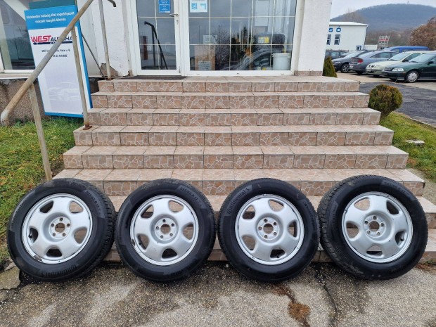 Honda CR-V komplett 17"-os téli kerékgarnitúra
