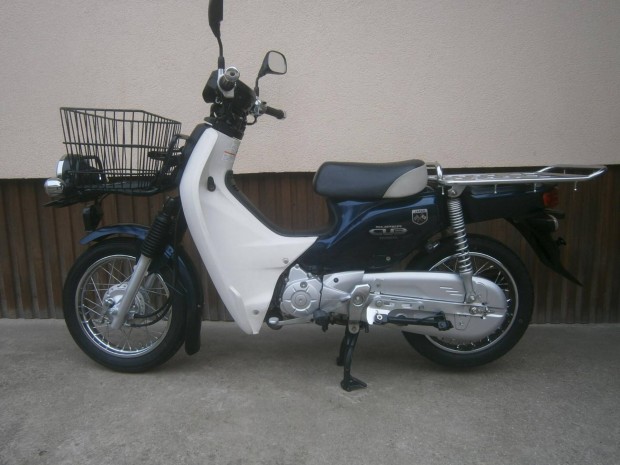 Honda C 50 Gyári állapot öninditós 4-sebességes...