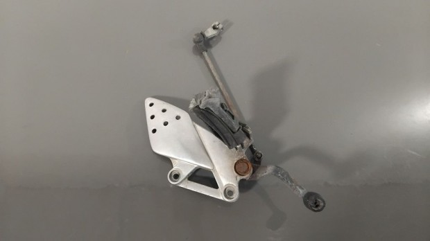 Honda Cbr 600 F '87 Bal oldali l�btart� konzol, v�lt�kar