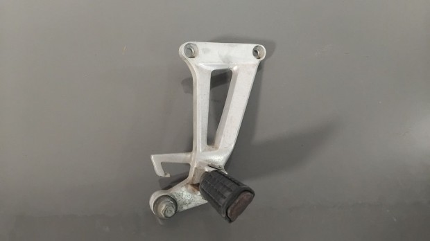 Honda Cbr 600 F '87 Jobb oldali l�btart� konzol