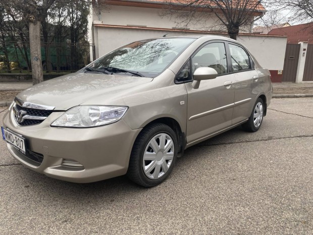 Honda City 1.4 LS Klma