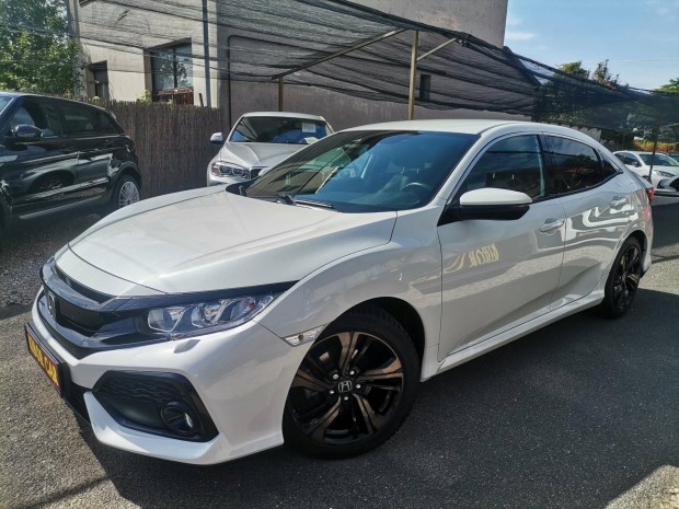 Honda Civic 1.0 T Elegance Navi M.o.-i! Digit K...