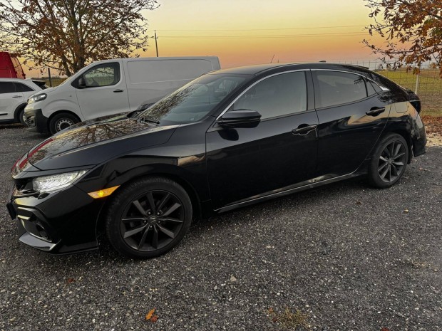 Honda Civic 1.0 T Elegance Navi Vgig Vezetett...