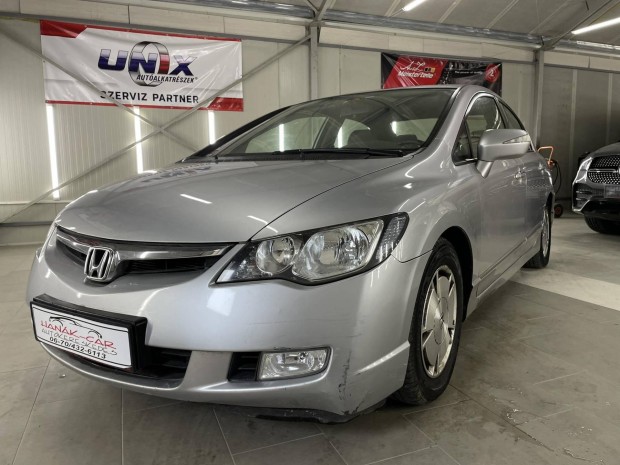 Honda Civic 1.3 Hybrid (Automata) Sorszm: 60