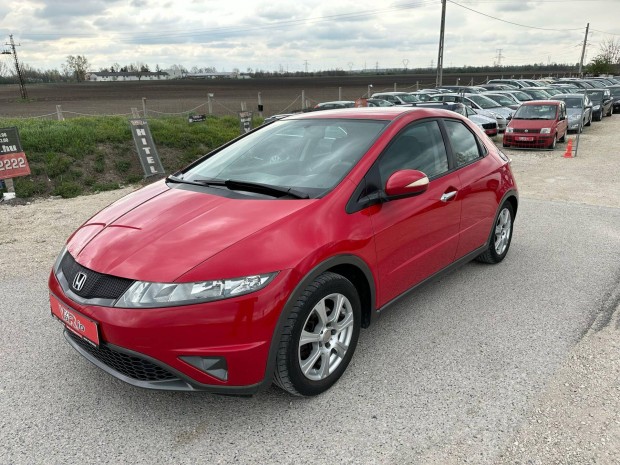 Honda Civic 1.4 Sport 3 �v kiterjesztett garanc...