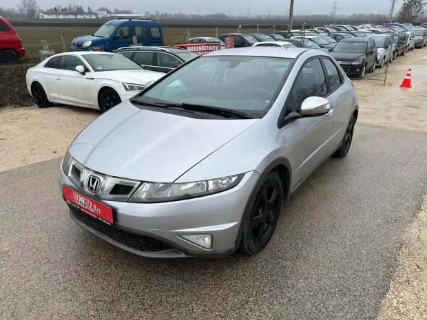 Honda Civic 1.4 Sport 3 �v kiterjesztett garanc...