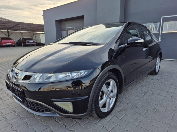 Honda Civic 1.4 Sport Digitkl�ma!!!Tempomat!!!�...