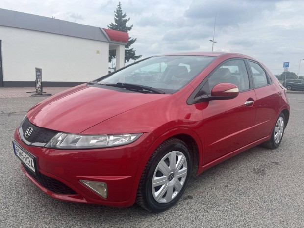 Honda Civic 1.4 Sport igazolt kevés km.friss mű...