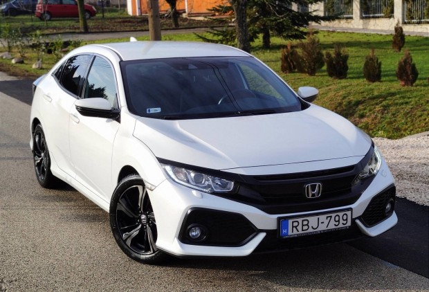 Honda Civic 1.6 D Elegance Navi Törésmentes! Má...